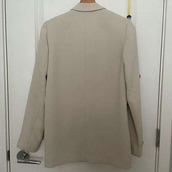 Aritzia Wilfred Blazer - Picture 4 of 6